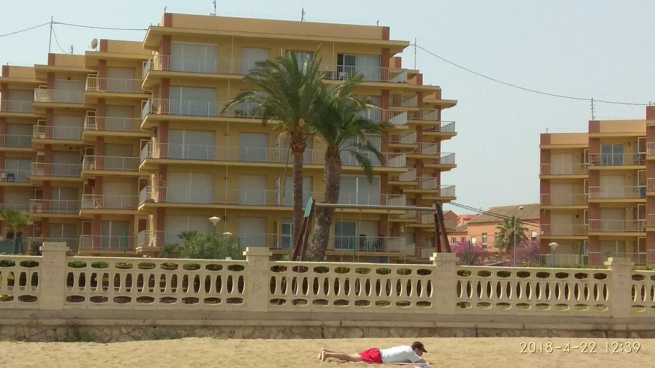 Apartamento Primera Linea De Mar Denia Bagian luar foto