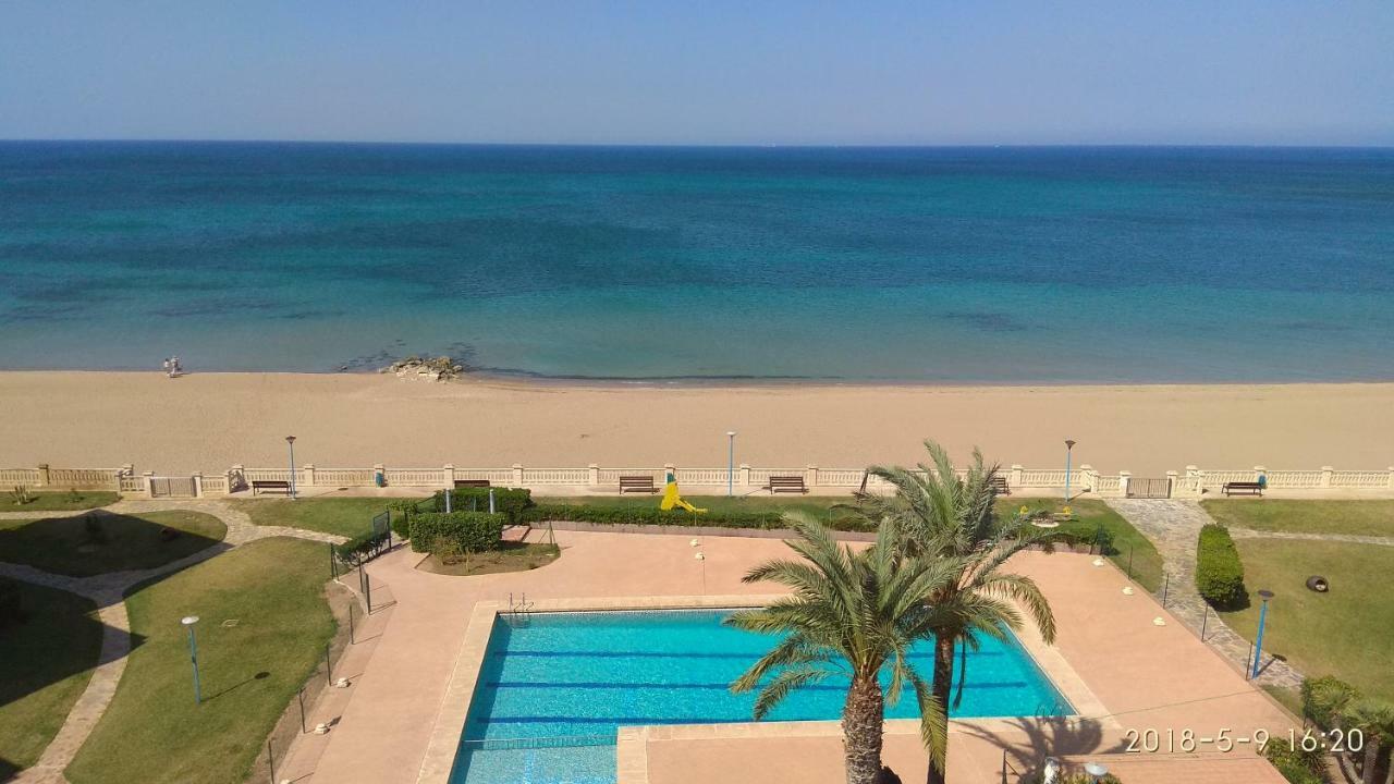 Apartamento Primera Linea De Mar Denia Bagian luar foto